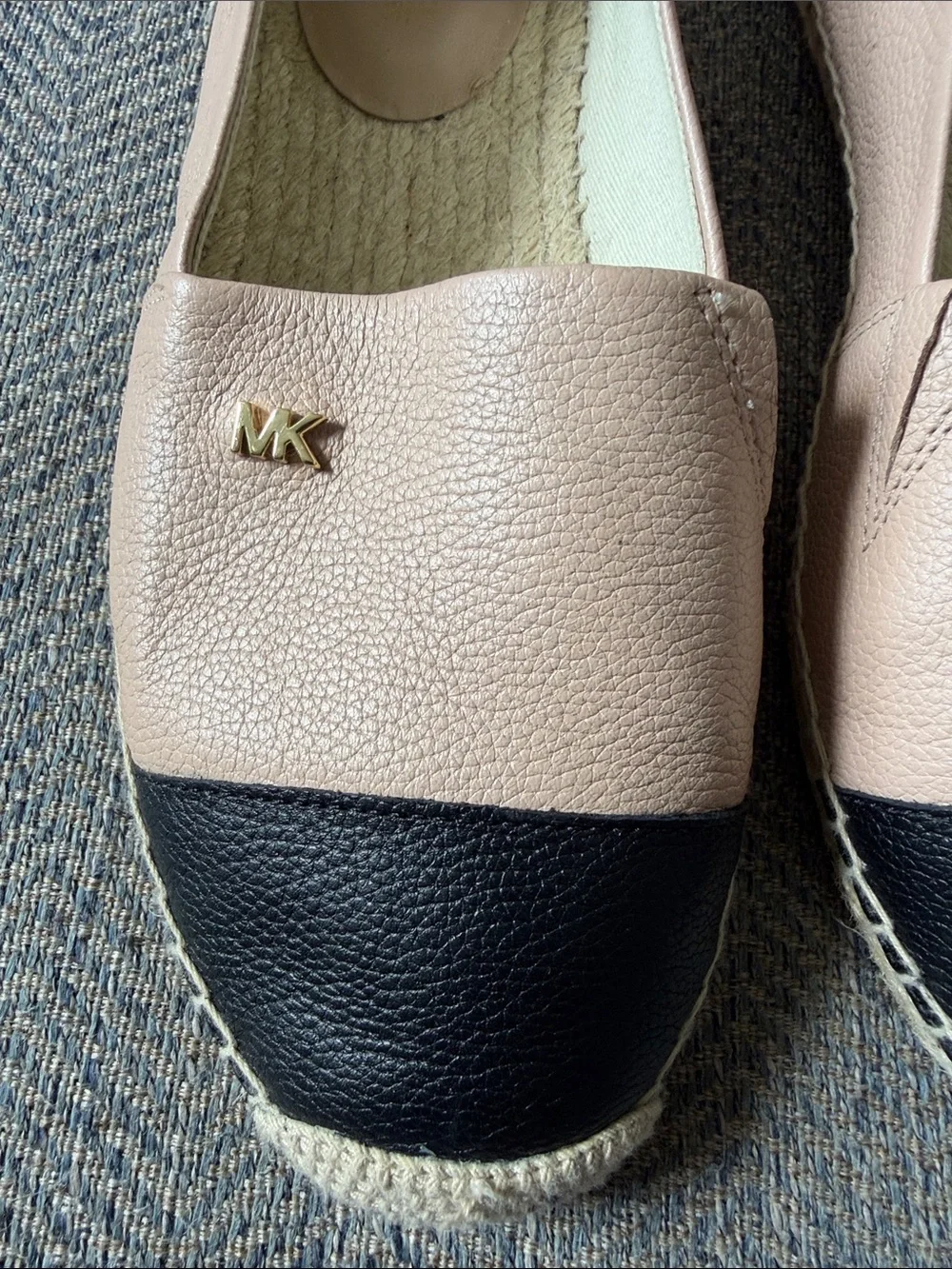Michael Kors Kendrick Slip On colorblock leather Espadrille Oyster flats 6.5